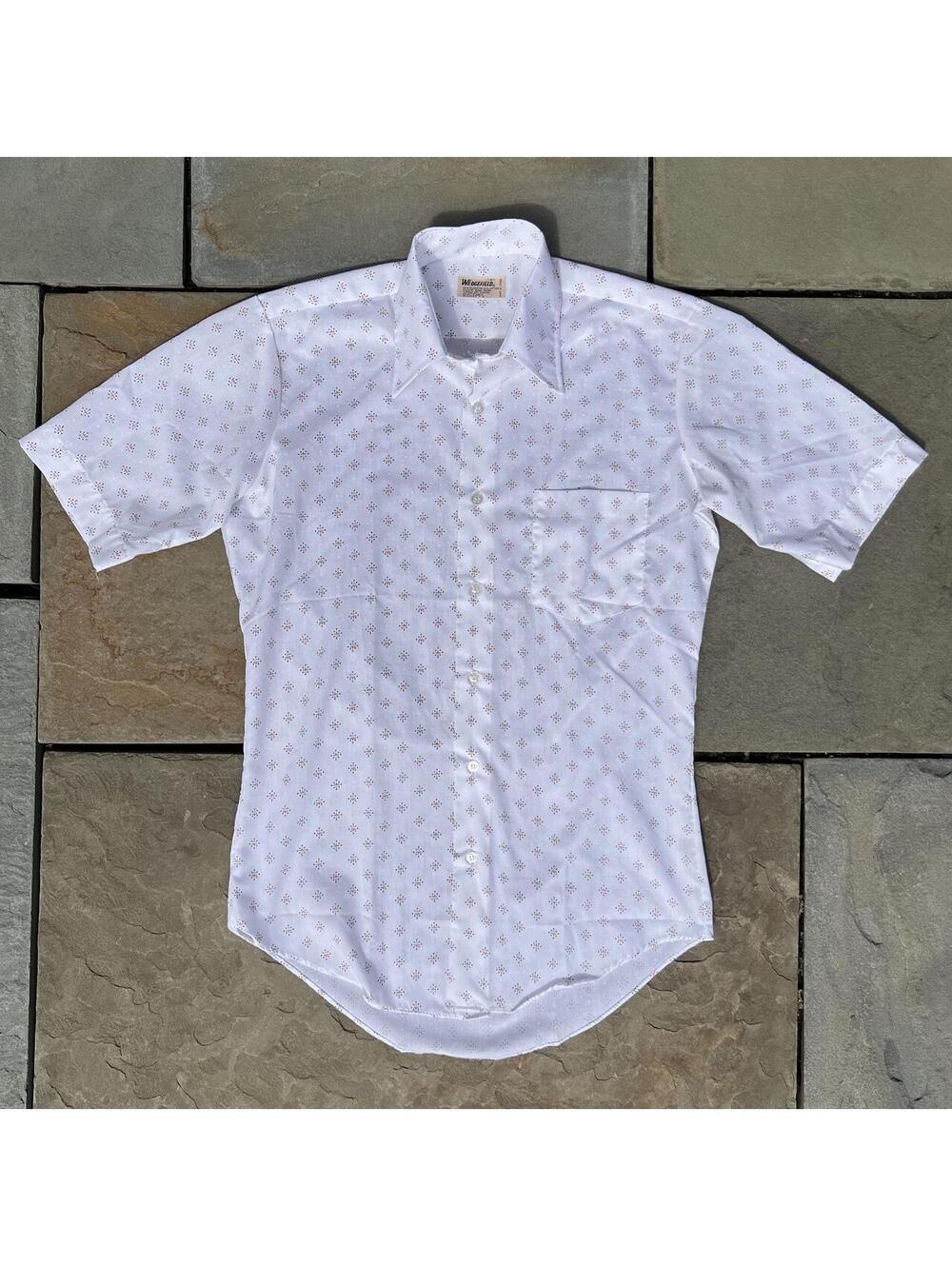 Vintage 70s Fleur De Lis pattern short sleeve button down